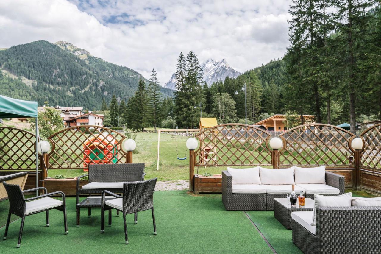 Chalet Pineta Relax Location Canazei Eksteriør billede